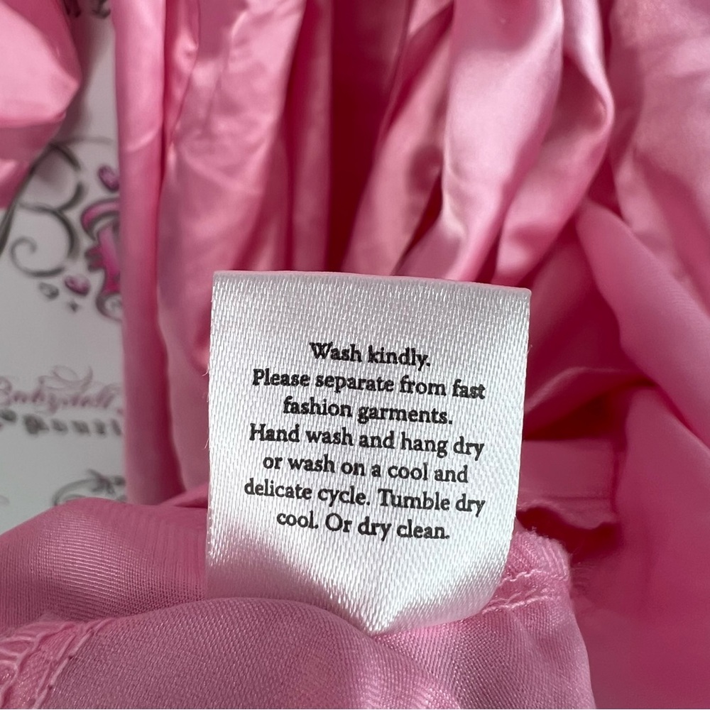Elegant Pink Satin Women's Robe - Picture 9 of 10